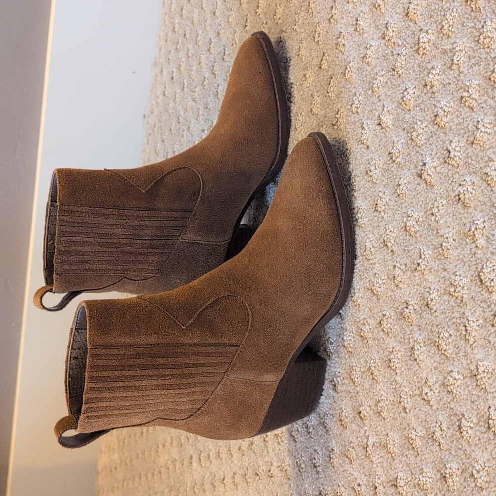 Ralph Lauren Raquel 100% Leather Suede Brown Western Boots